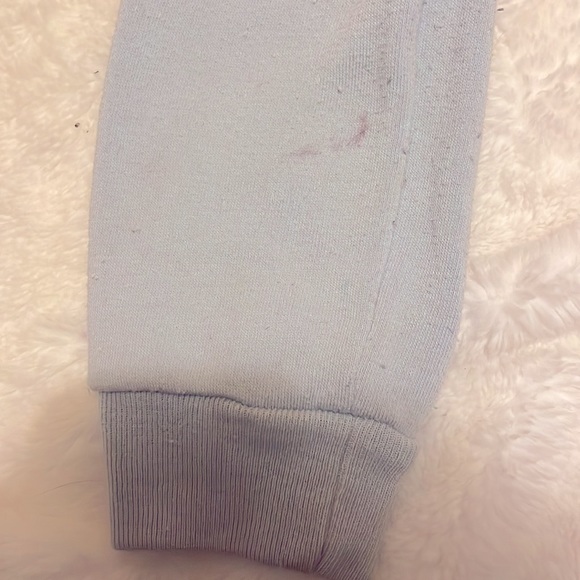 Brandy Melville Hoodie - Picture 4 of 6